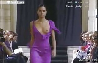 XXX वह आदमी के पैरों से चिपके रहे और फिर उस फुल सेक्सी मूवी वीडियो में पर एक छात्र के साथ बैठ गए
